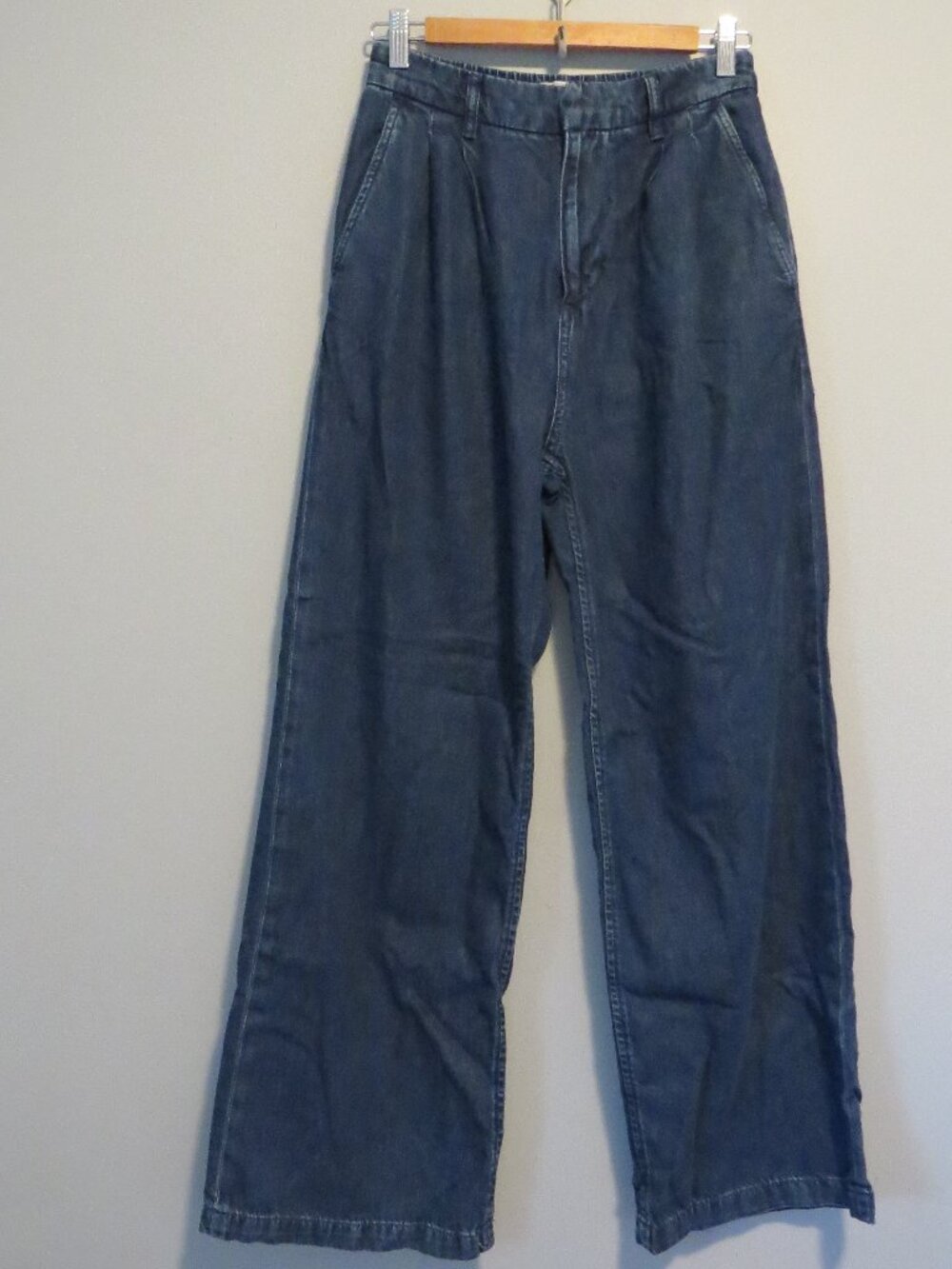 Gap 365 High Rise UltraSoft Denim Pleated Trousers Dark Indigo Sz 6